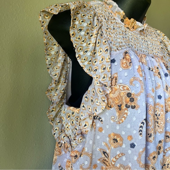 Maison d'Amelie Smocked Ruffle Sleeve Lavender Blouse Paisley Print Top Size M - Picture 4 of 10